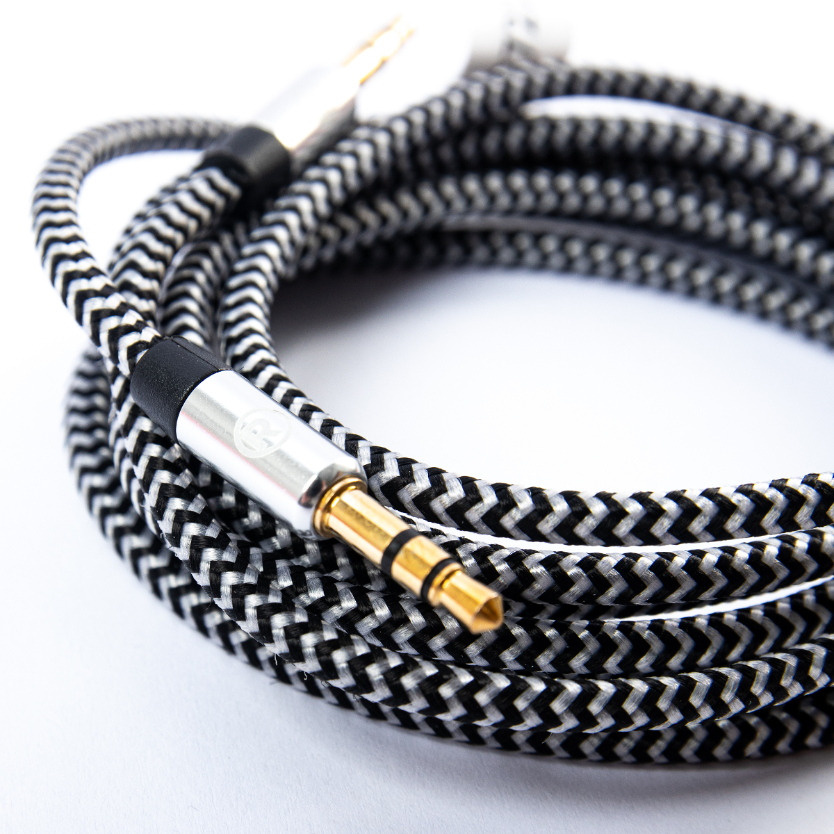 RadioShack Braided 3.5mm Male to Male Cable - 91.4cm (3 Feet) 4203224