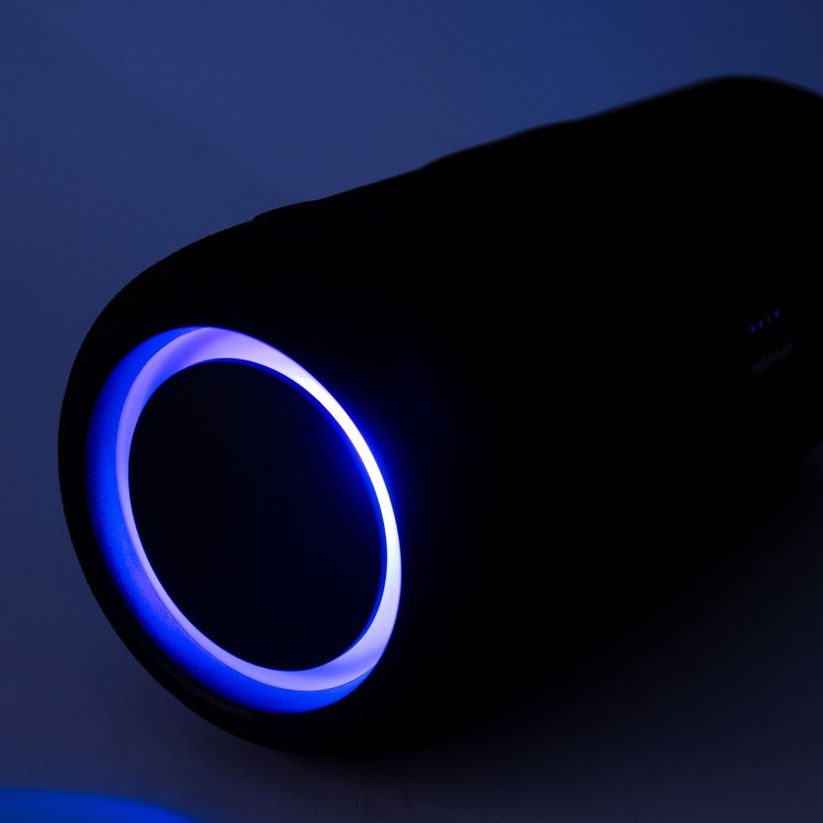 RadioShack Portable Bluetooth Speaker with FM and lights 4001763